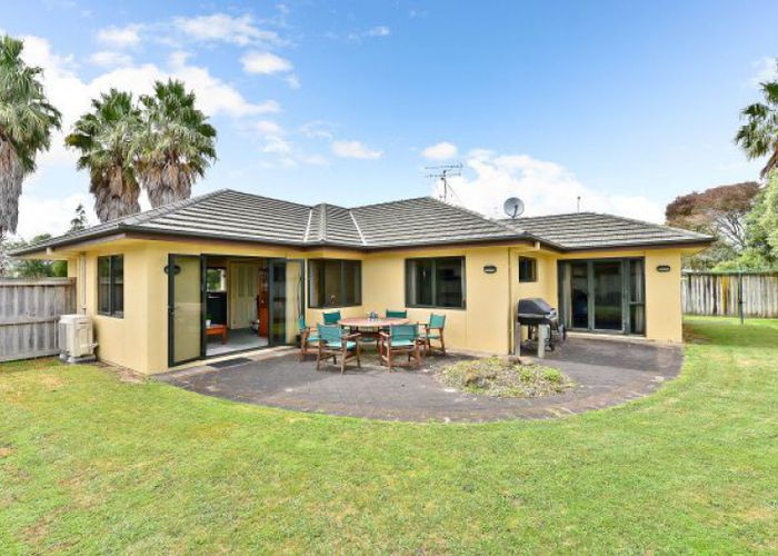  at 3 Buckingham Place, Rototuna North, Hamilton
