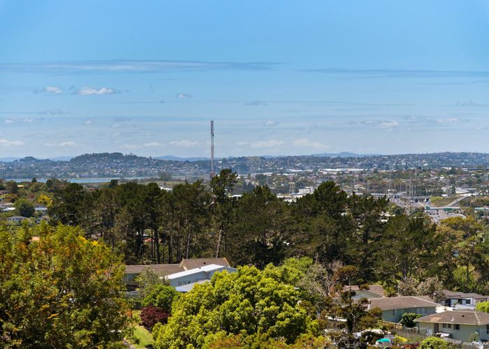  at 43 Royal Road, Massey, Auckland