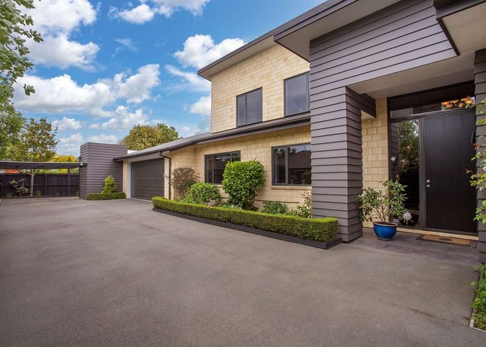  at 28 Willowview Drive, Redwood, Christchurch