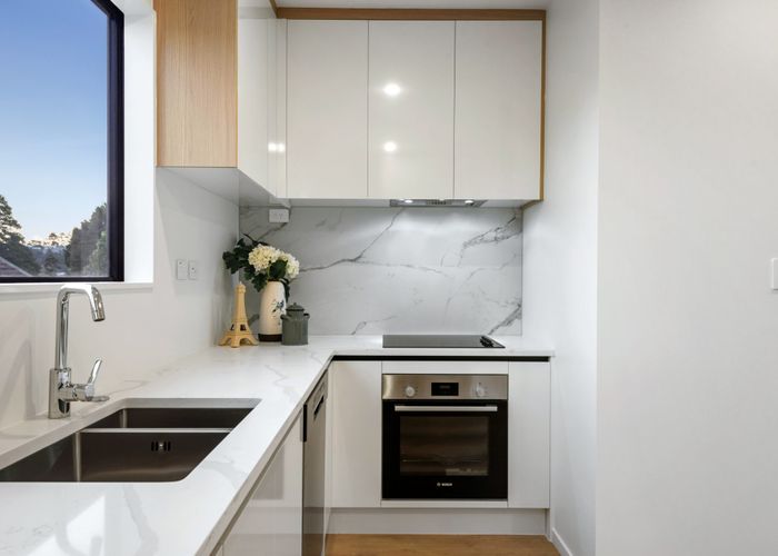  at 8/90 Stredwick Drive, Torbay, North Shore City, Auckland