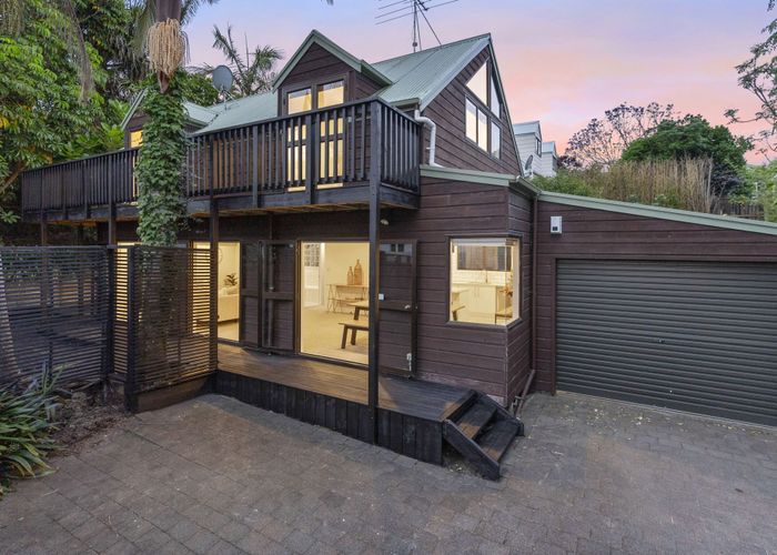  at 2/49 Mozeley Avenue, Devonport, Auckland