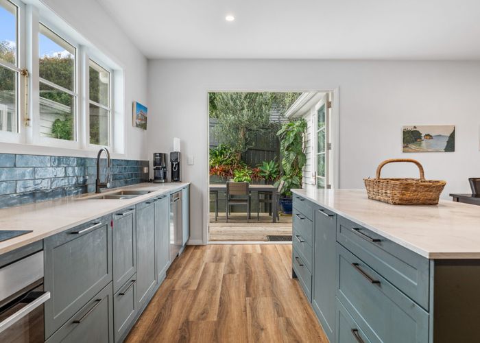  at 14 Bonnie Brae Road, Meadowbank, Auckland City, Auckland