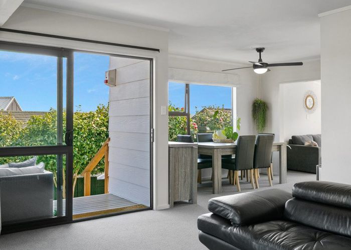  at 12 Holland Grove, Richmond Heights, Taupo