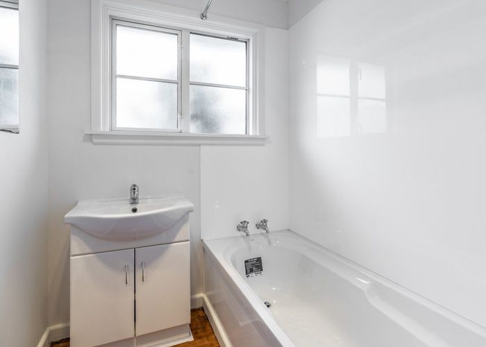  at 44 Glenfield Crescent, Mairehau, Christchurch City, Canterbury