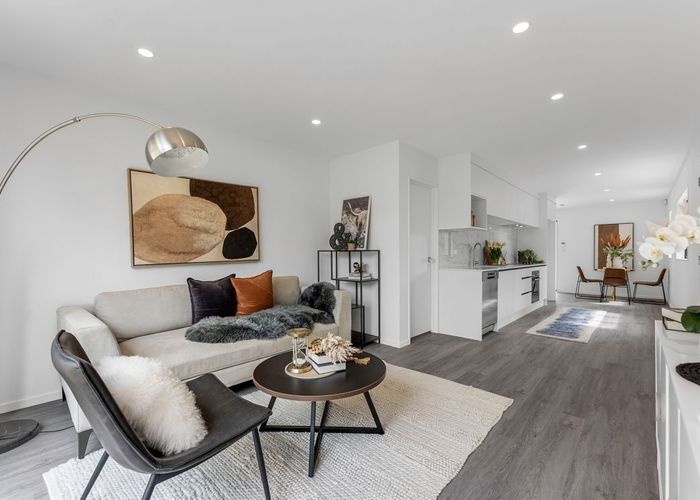  at 8 Peara Pl, Henderson, Waitakere City, Auckland