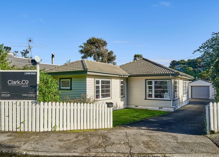  at 37 Cluny Road, Plimmerton, Porirua