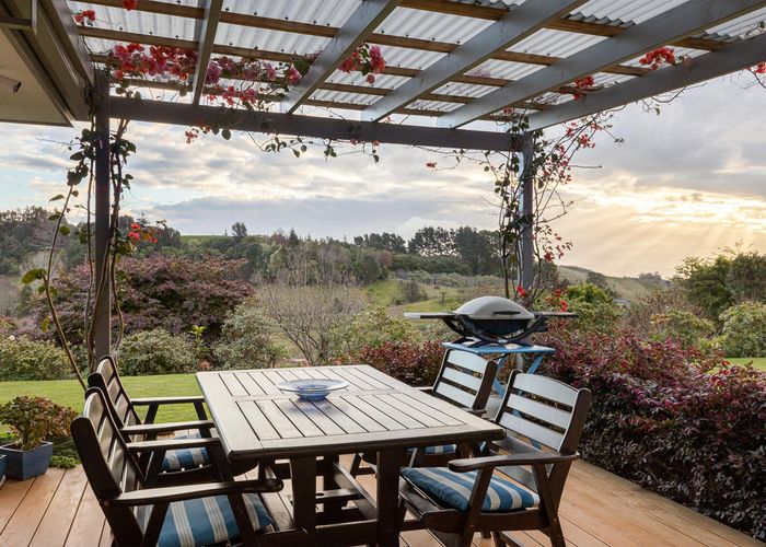  at 20 Roger Guy Place, Welcome Bay, Tauranga