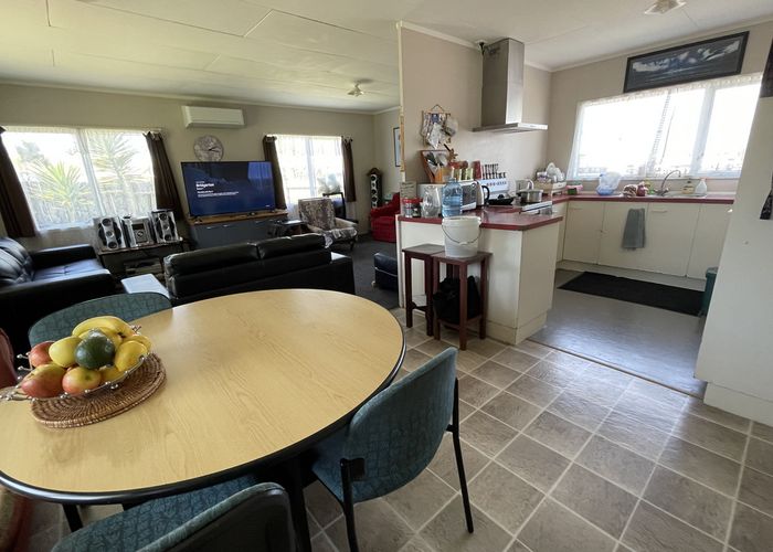  at 1/5 Solveig Place, Randwick Park, Auckland
