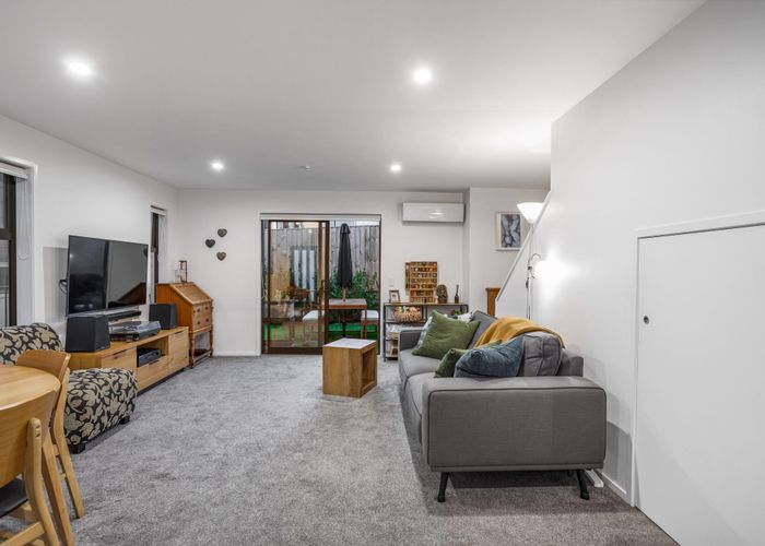  at 6/21 Titoki Street, Te Atatu Peninsula, Auckland