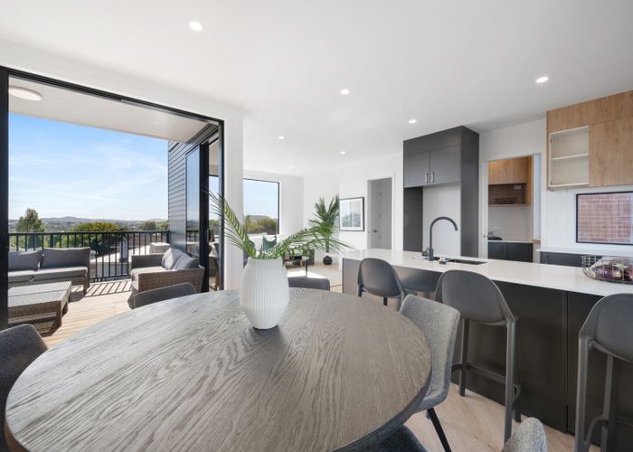  at 12/8 Bennett Road, Pakuranga, Auckland