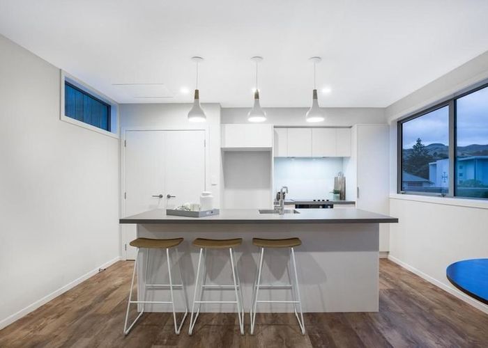  at 10A Rewa Terrace, Tawa, Wellington