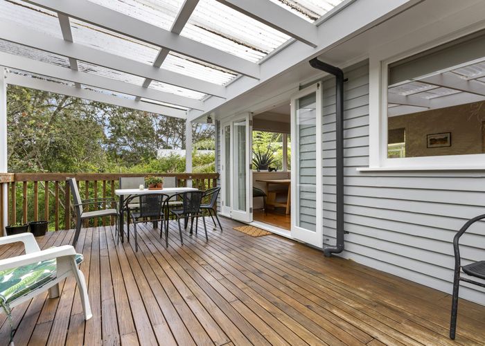  at 199 Woodlands Park Road, Titirangi, Auckland