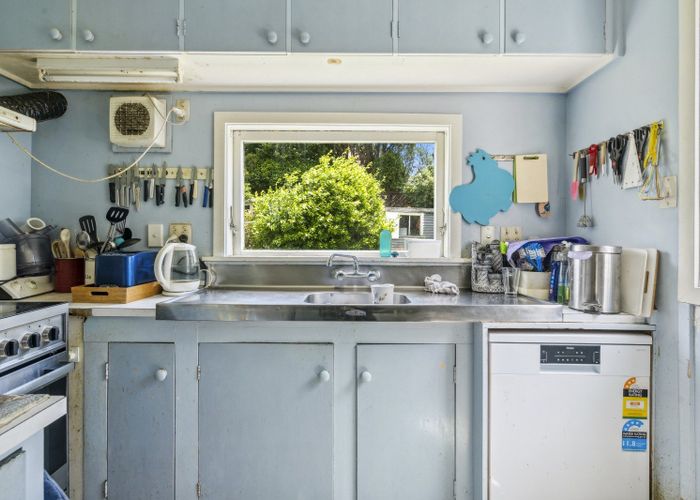  at 44 Kano Street, Karori, Wellington