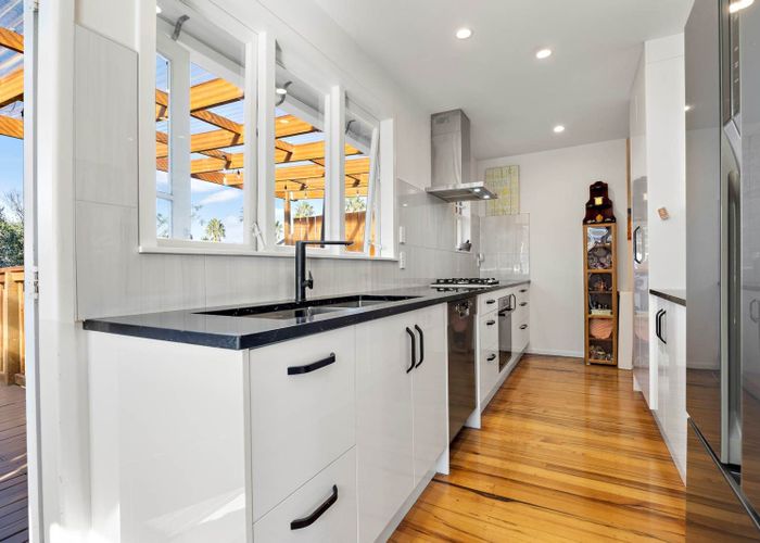  at 14 Simkin Avenue, Saint Johns, Auckland City, Auckland