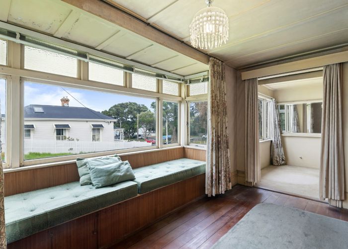  at 10 Cheltenham Road, Devonport, North Shore City, Auckland