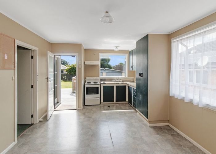  at 4 Claymore Street, Manurewa, Manukau City, Auckland