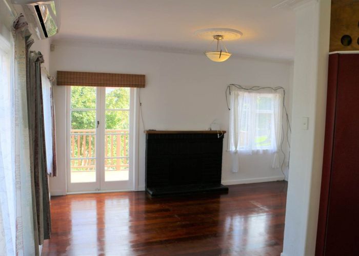  at 4 Lewis Street, Blockhouse Bay, Auckland City, Auckland