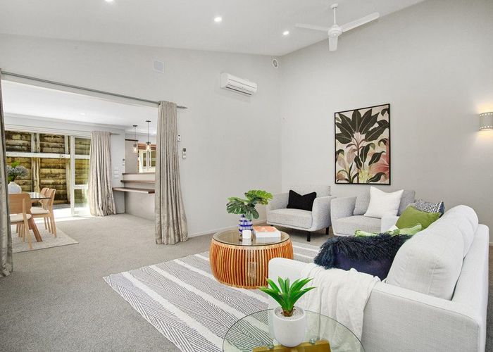  at 16 Westwood Road, Tawa, Wellington