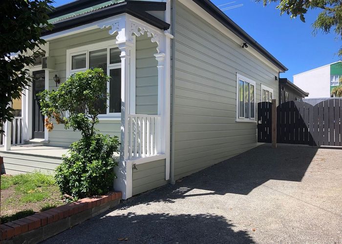 at 17 Te Wharepouri Street, Berhampore, Wellington, Wellington