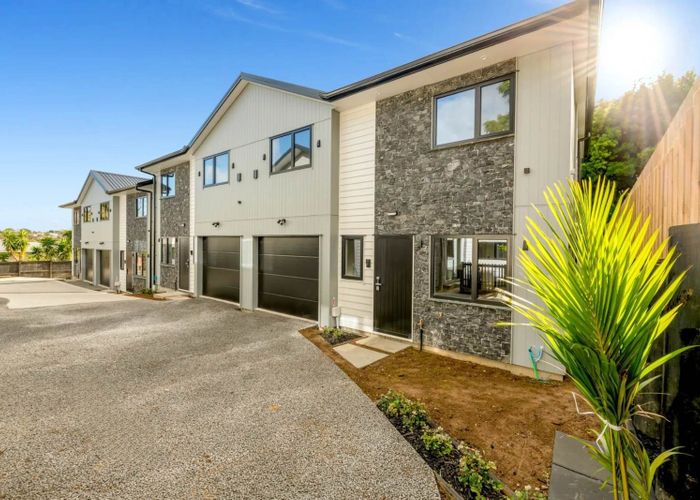  at 44 Gibraltar Street, Howick, Auckland
