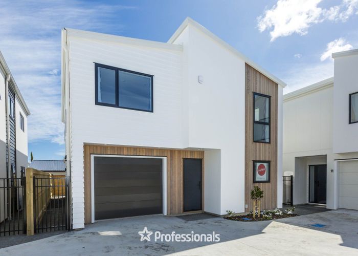  at 9 Mamaku Place, Elderslea, Upper Hutt, Wellington