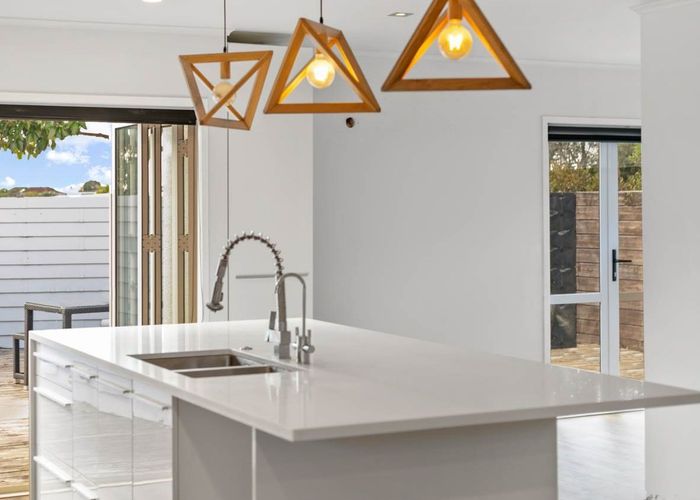  at 1/50 Deep Creek Road, Torbay, Auckland