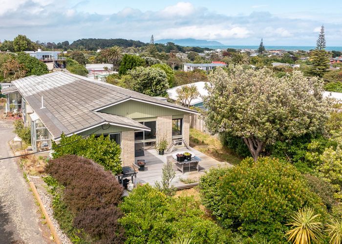  at 41 Manuka Street, Otaki Beach, Otaki