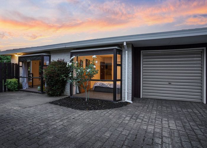  at 1/200 Sawyers Arms Road, Bishopdale, Christchurch