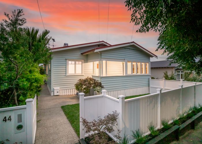  at 44 Walmer Road, Point Chevalier, Auckland