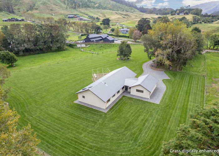  at 405 Paekakariki Hill Road, Pauatahanui, Porirua, Wellington
