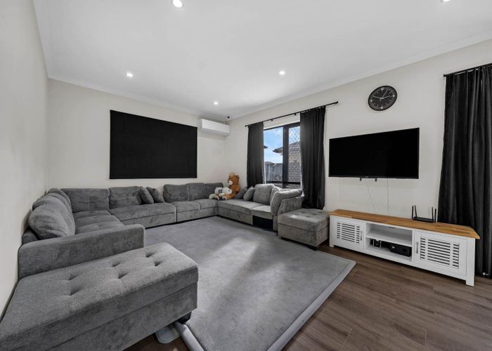  at 14 Wellfield Drive, Papakura, Papakura