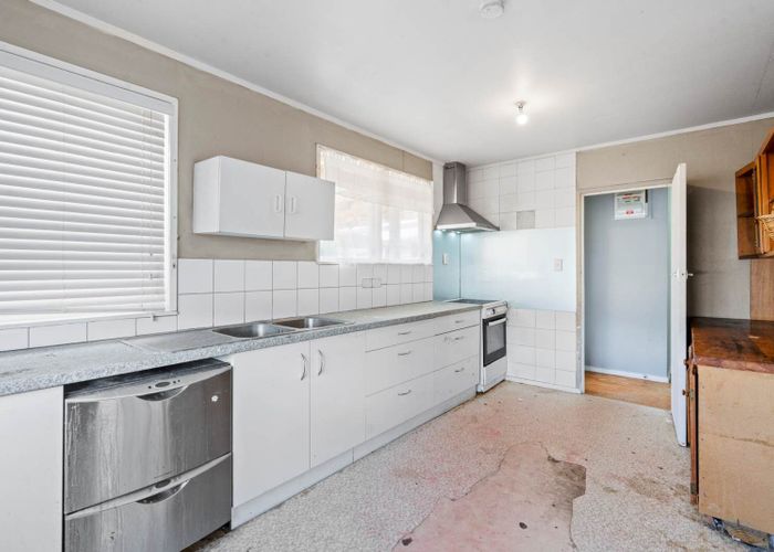  at 104 Rowandale Avenue, Manurewa, Manukau City, Auckland