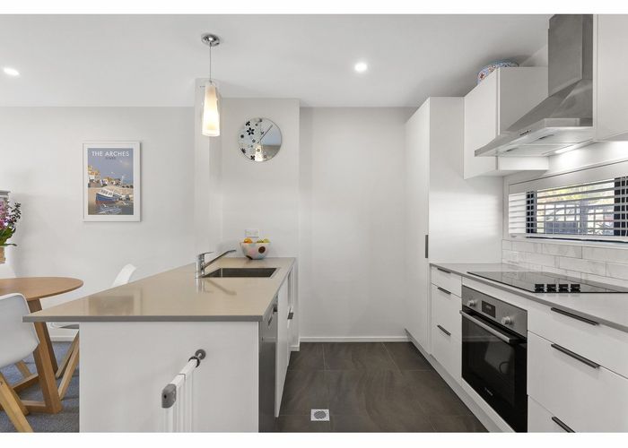  at 5/66 Roberton Road, Avondale, Auckland