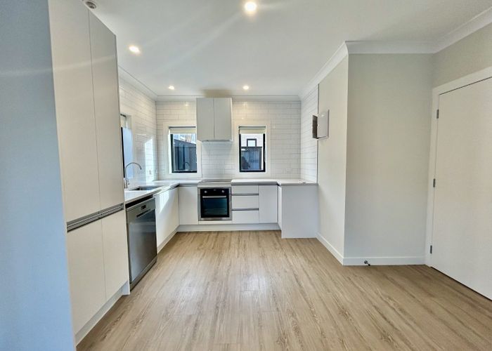  at 40A Kervil Avenue, Te Atatu Peninsula, Waitakere City, Auckland