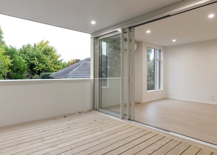  at 4/2 Woodstock Road, Fairfield, Hamilton, Waikato