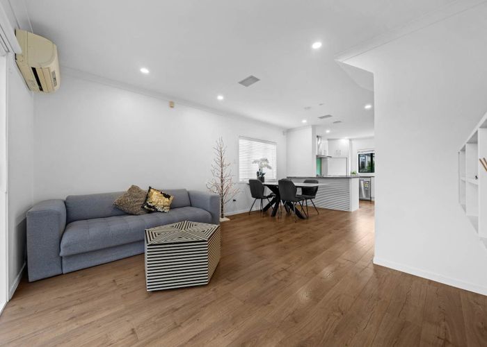  at 7 Paloma Court, Hill Park, Manukau City, Auckland