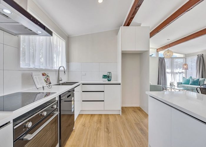  at 29 Leaver Place, Weymouth, Auckland