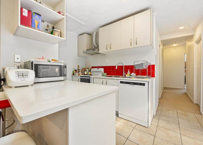  at 2/146 Dominion Road, Mount Eden, Auckland City, Auckland