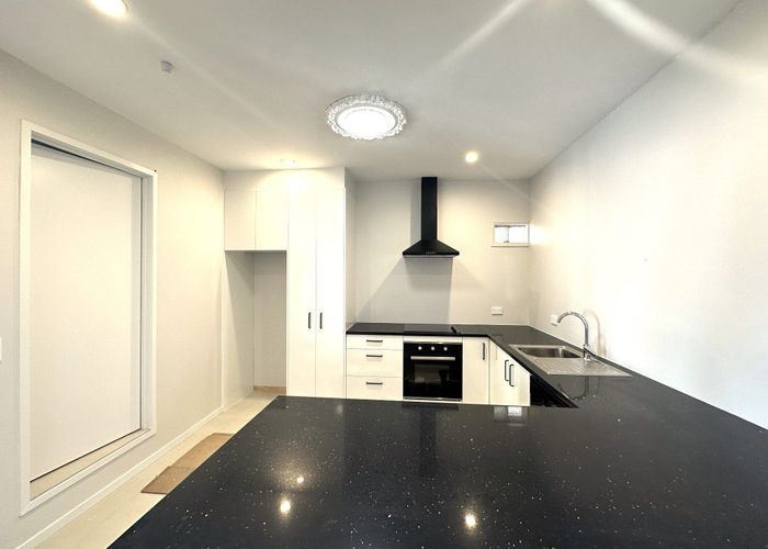 For rent 3/889 Mount Eden Road, Mount Eden, Auckland City, Auckland