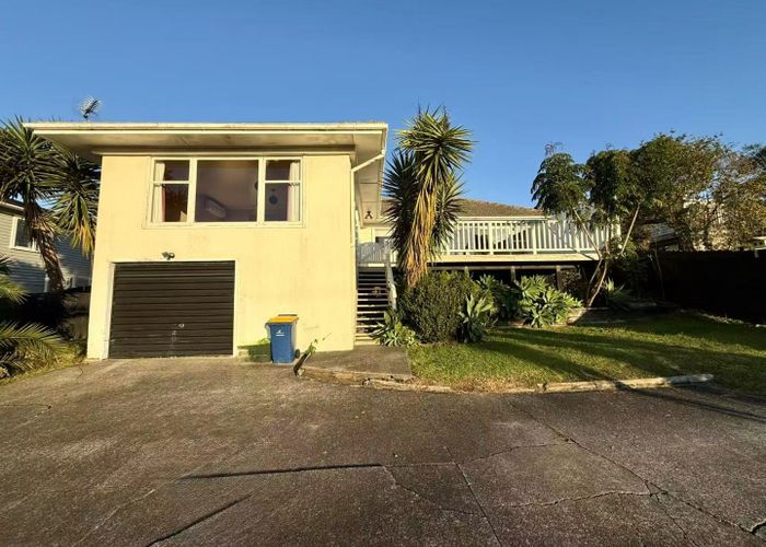  at 4 Tomo Street, New Lynn, Waitakere City, Auckland