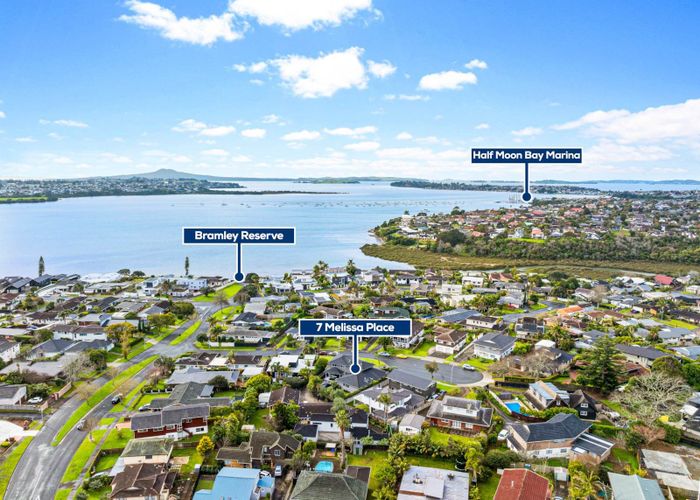  at 7 Melissa Place, Farm Cove, Manukau City, Auckland