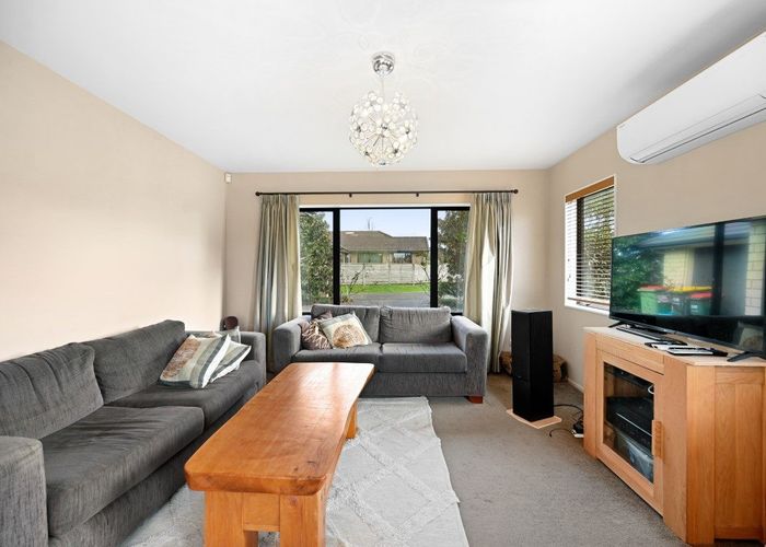  at 6 Hawtry Lane, Flagstaff, Hamilton, Waikato