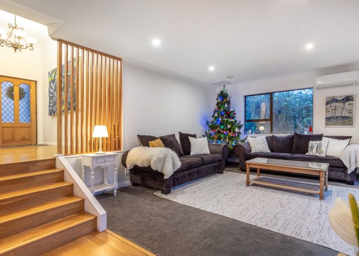  at 40 Mercury Way, Whitby, Porirua
