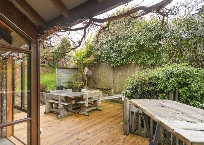  at 12 Osborne Terrace, Feilding, Feilding