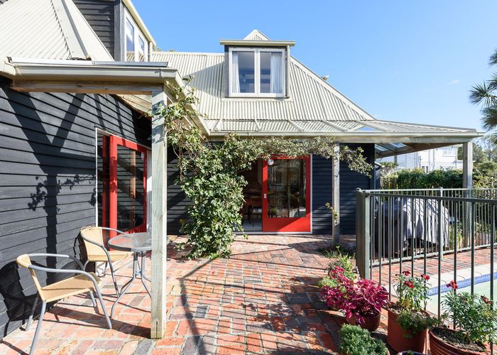  at 13 Everest Street, Khandallah, Wellington