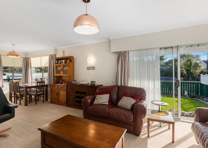  at 37 Raukawa Street, Stokes Valley, Lower Hutt