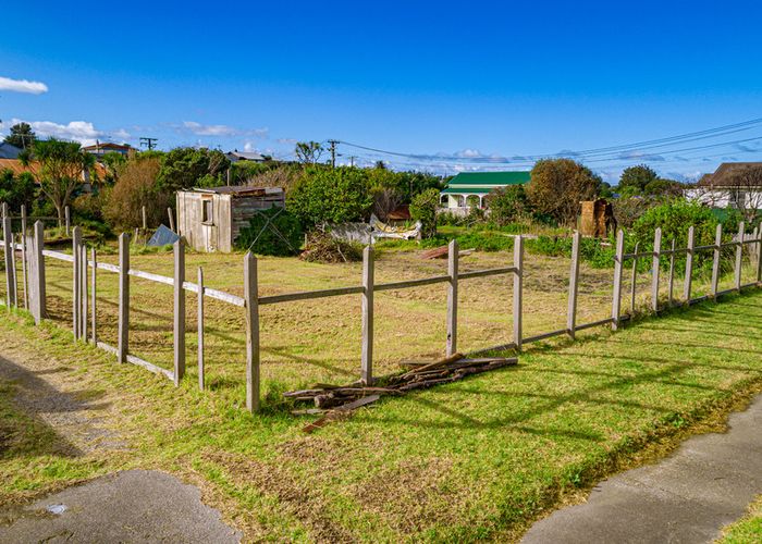  at 44 Seafront Road, Castlecliff, Whanganui