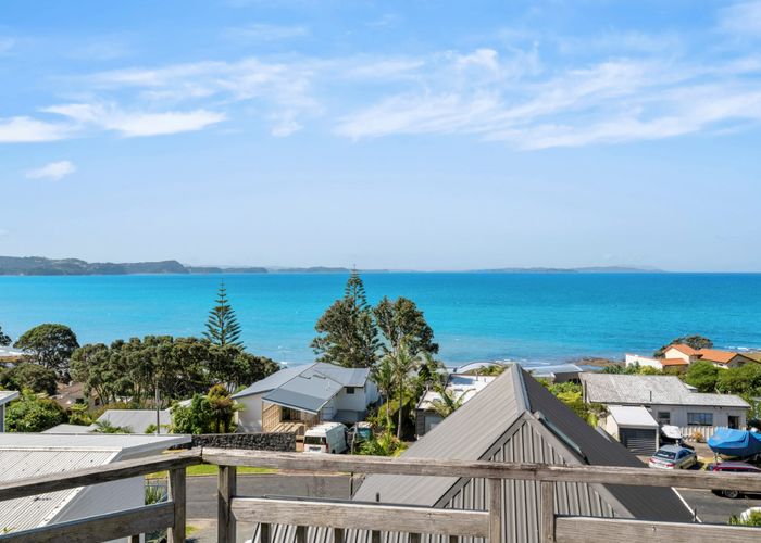  at 2/64 Duncansby Road, Stanmore Bay, Whangaparaoa