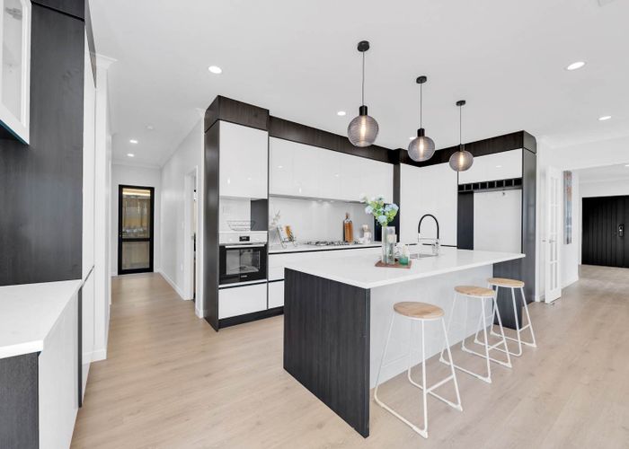  at 19 Dungloe Avenue, Flat Bush, Manukau City, Auckland