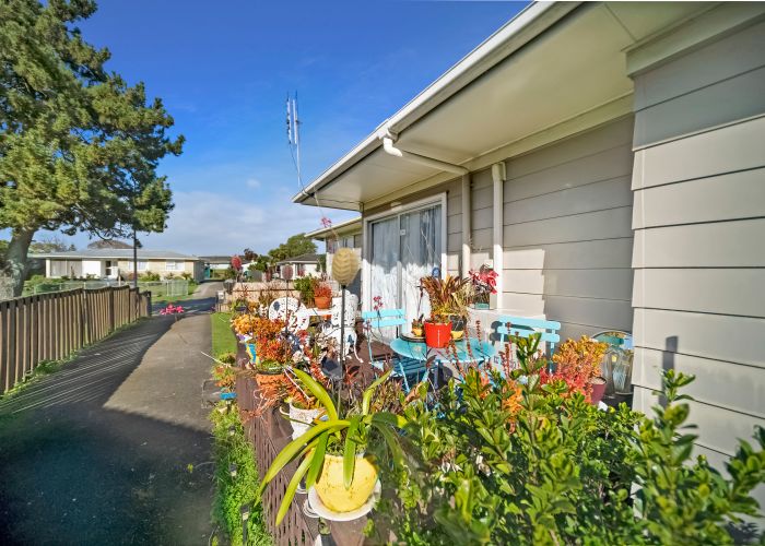 at 23 Staverton Crescent, Mangere, Auckland
